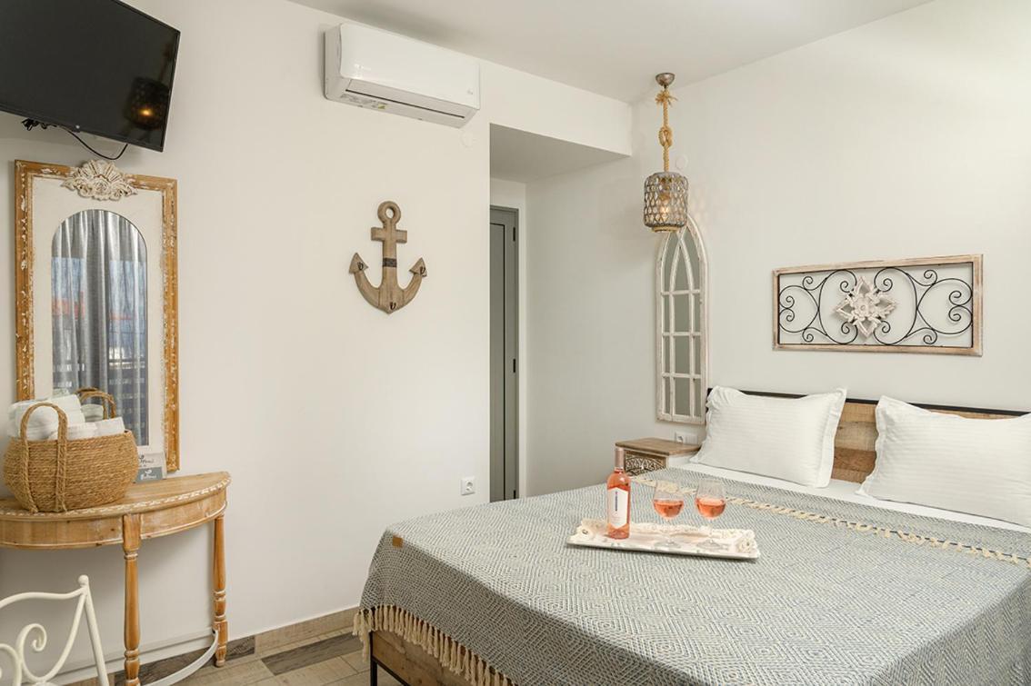 Meltemi luxury apartments Nea Roda Exterior foto