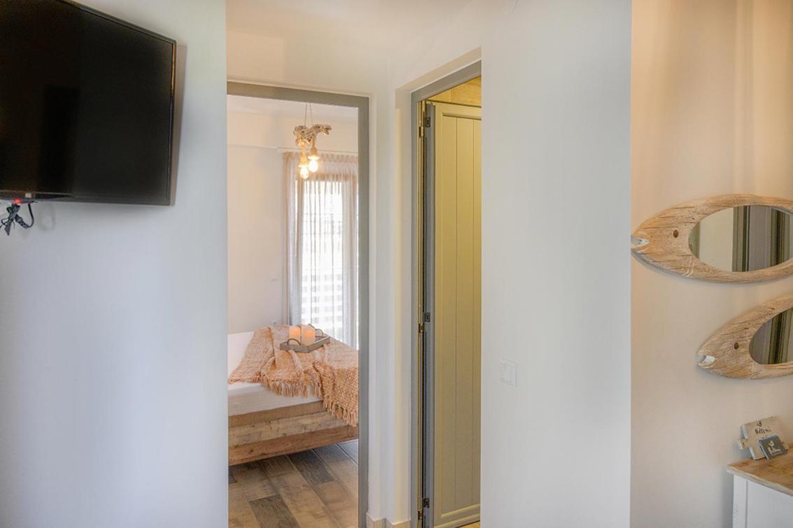 Meltemi luxury apartments Nea Roda Exterior foto